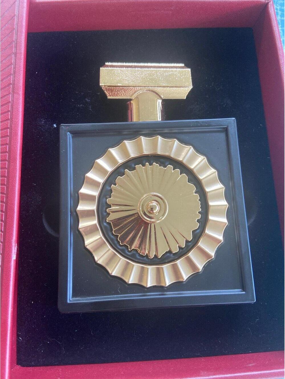 D108 Nebras lattafa pride eau de perfume